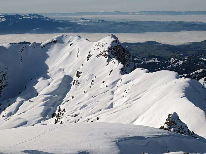 Wysschrüzgrat mit dem Gipfel Hohgant-West