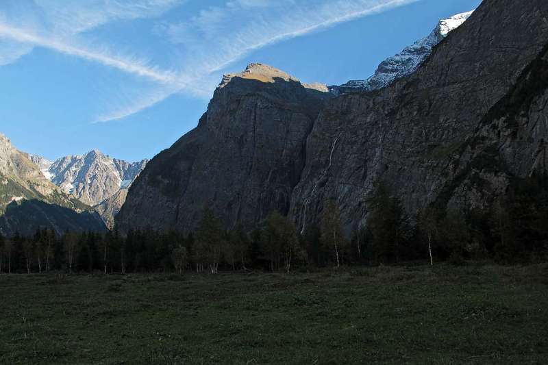 Über diese Wand geht Wanderweg zur Balmhornhütte