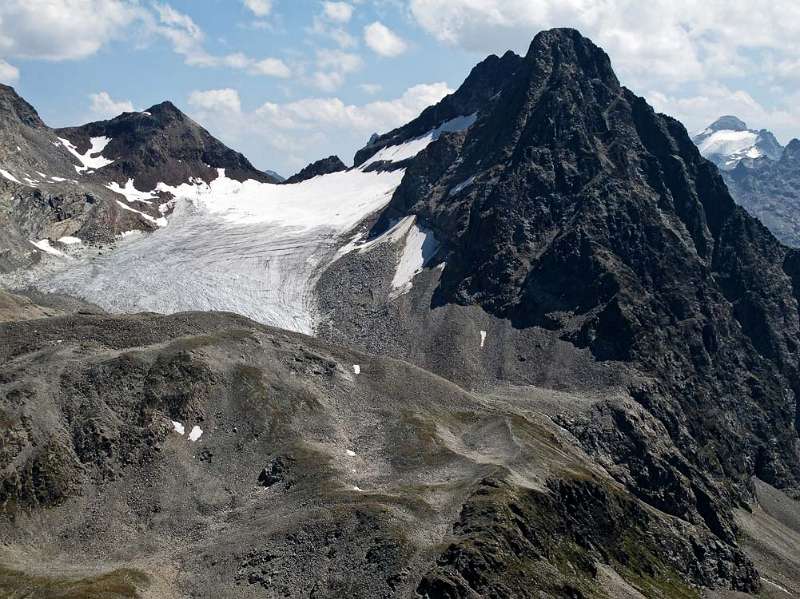 Corn da Camp mit Gletscher