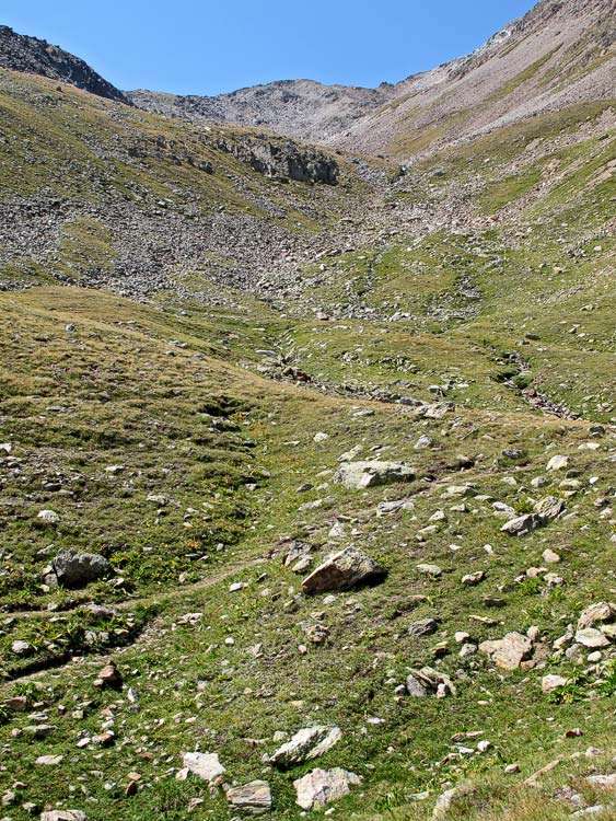 Wieder zurück auf guten Wanderweg