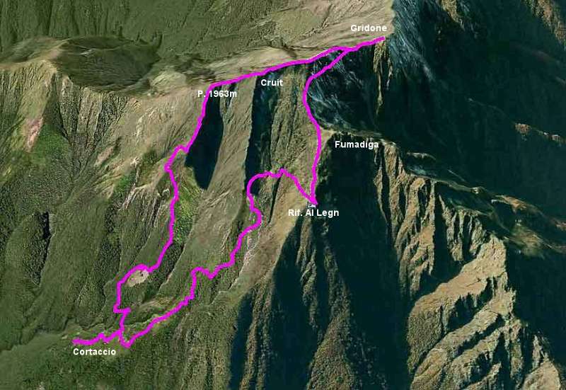 Die Wander-Route. Start in Cortaccio und Aufstieg zur Al Legn Hütte.