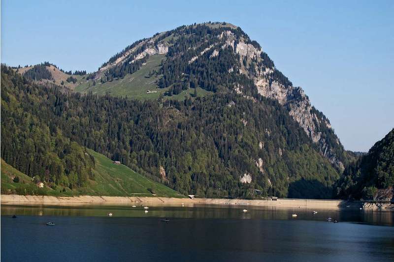 Start am Wägitalersee. Gross Aubrig vorne