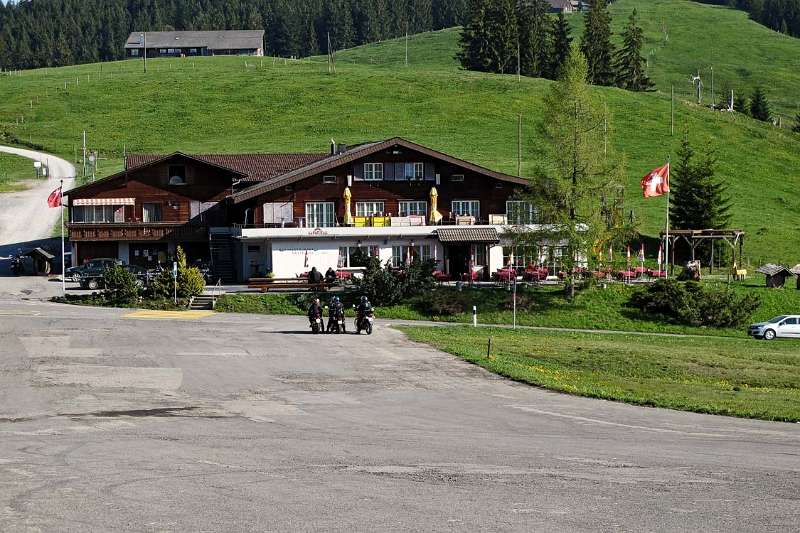 Auf dem Parkplatz von Sattelegg