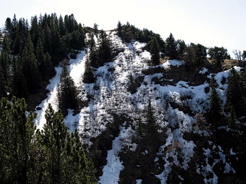 Noch einige Schneeflecken im Schatten