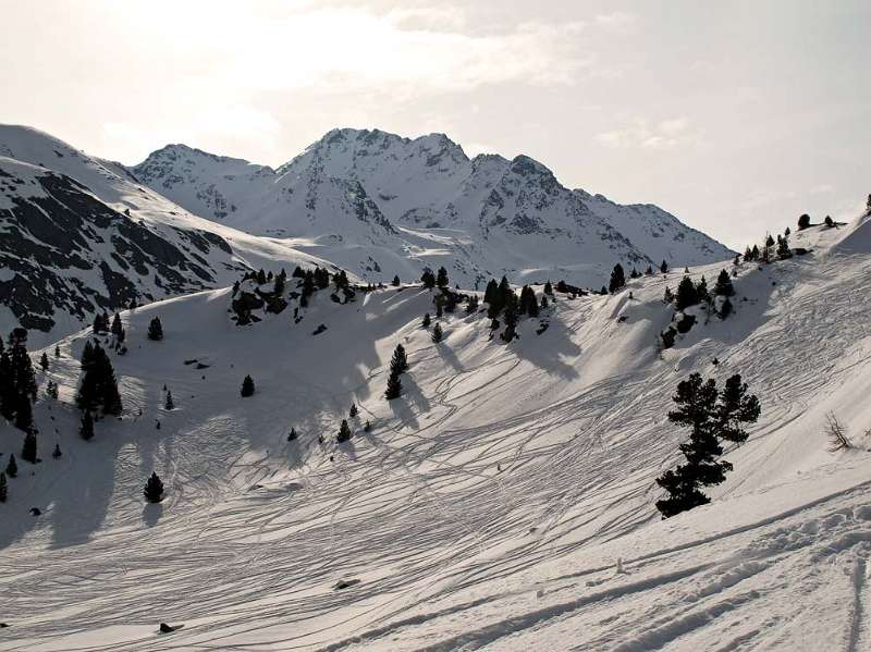 Erster Aufstieg mit Flüela Wisshorn im Hintergrund