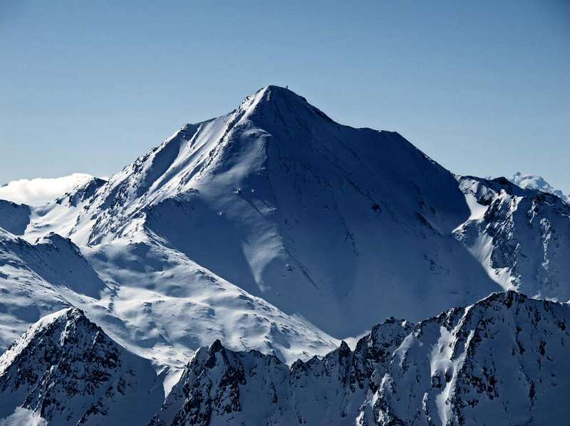 Muttler: der Hausberg von Samnaun. Es gibt Wander- und Skitourenroute auf