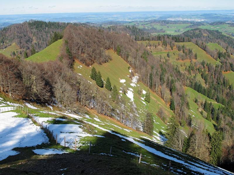 Die Lichter und Farben von Herbst in Zürcher Oberland