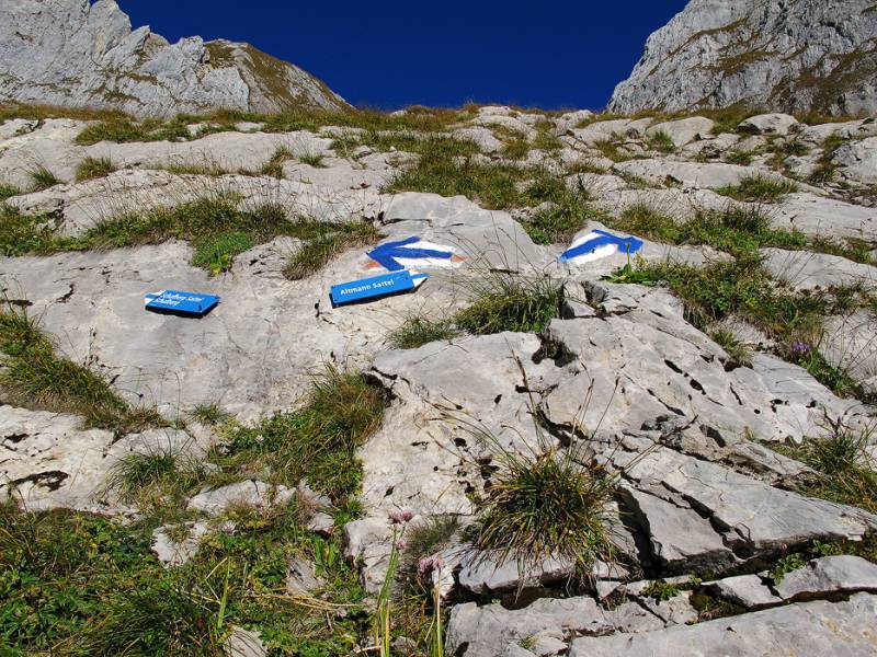 Altmann Sattel - rechts, Schafberg Sattel - links