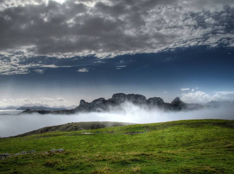 Zwischen Nebel und Wolken