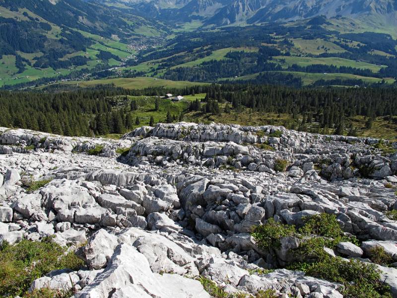 Die Gebäude von Silwänge in Sicht