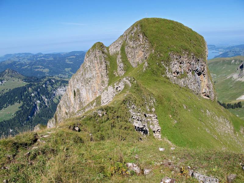 Letzter Blick zurück auf den Gipfel im Absteig