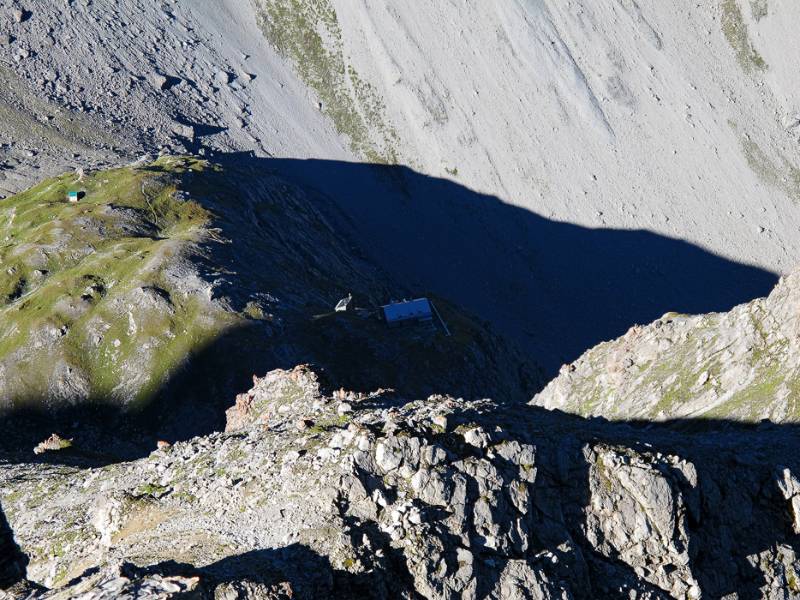 Die Lischanahütte ist immer noch im Schatten