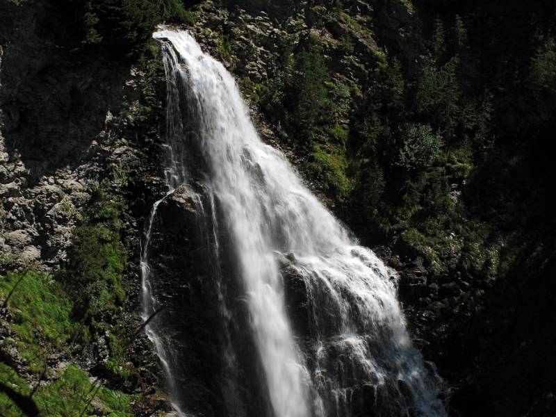 Die frischen Wasserfälle besonders interessant bei der Hitze über 30°