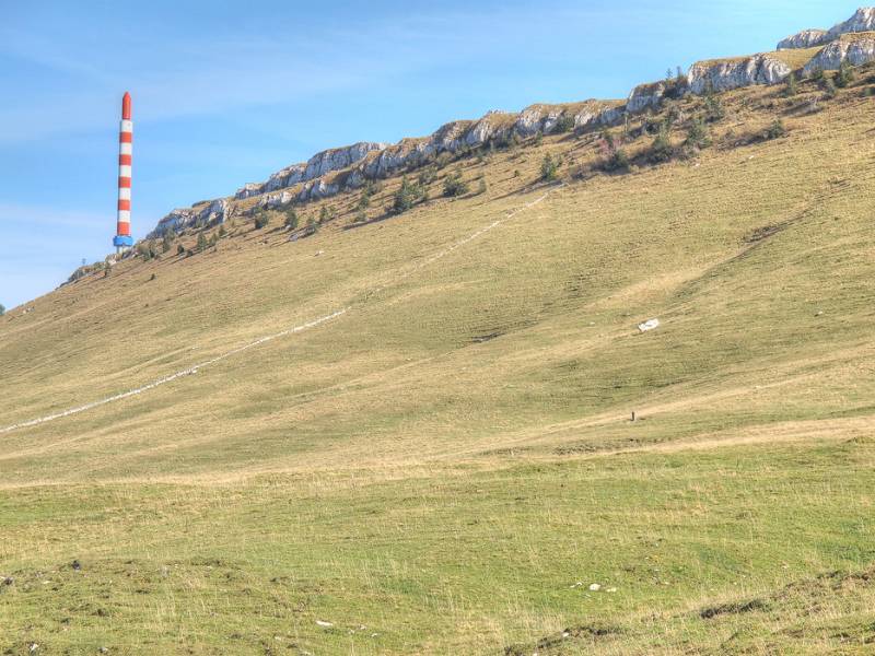 Rückblick von Unterwegs zum Mèt. St-Jean, wo Mountain Bike für die