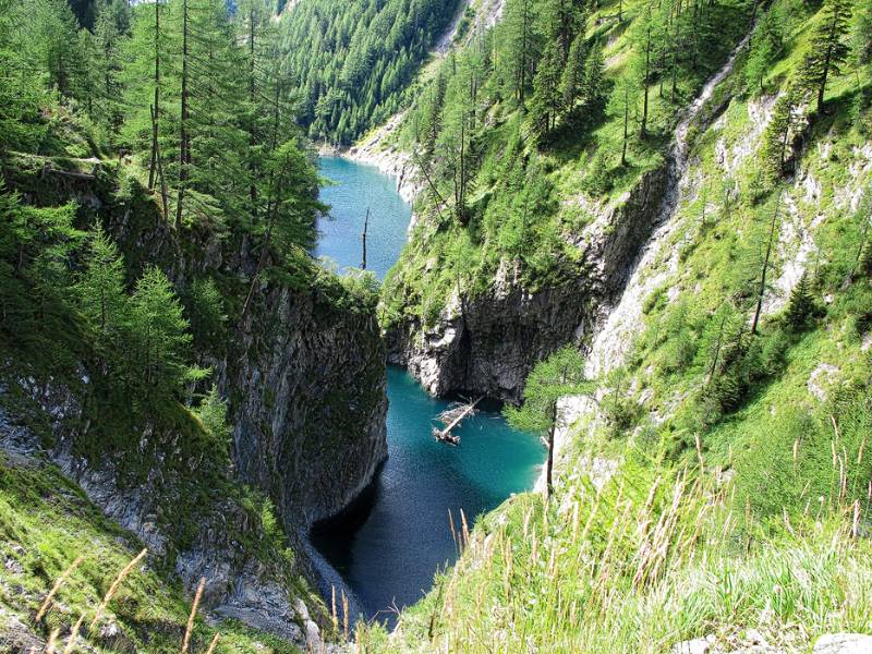 Schöne Schlucht and N-Ende des Lago di Luzzone