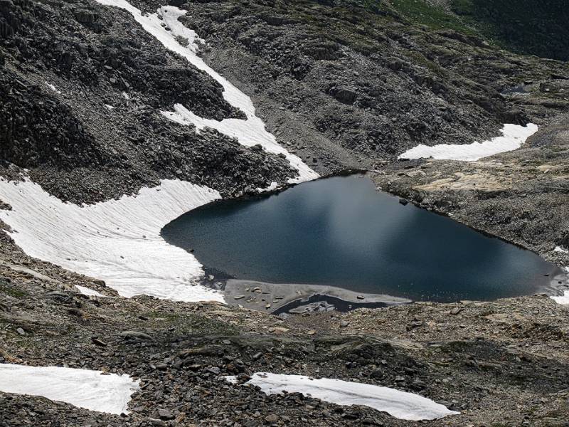 Ein See südlich von Pizzo Zentrale