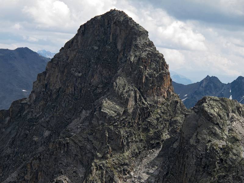 Der Nachbar von Radüner Rothorn - Piz Radönt