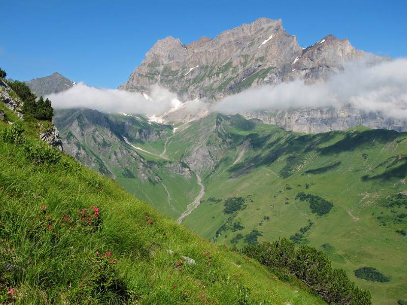 Blick Richtung Surenenpass - Eggenmandli, Blackenstock, Brunnistock