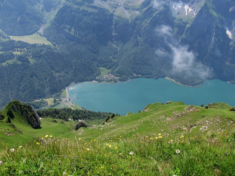 Klöntalersee von Gipfel aus