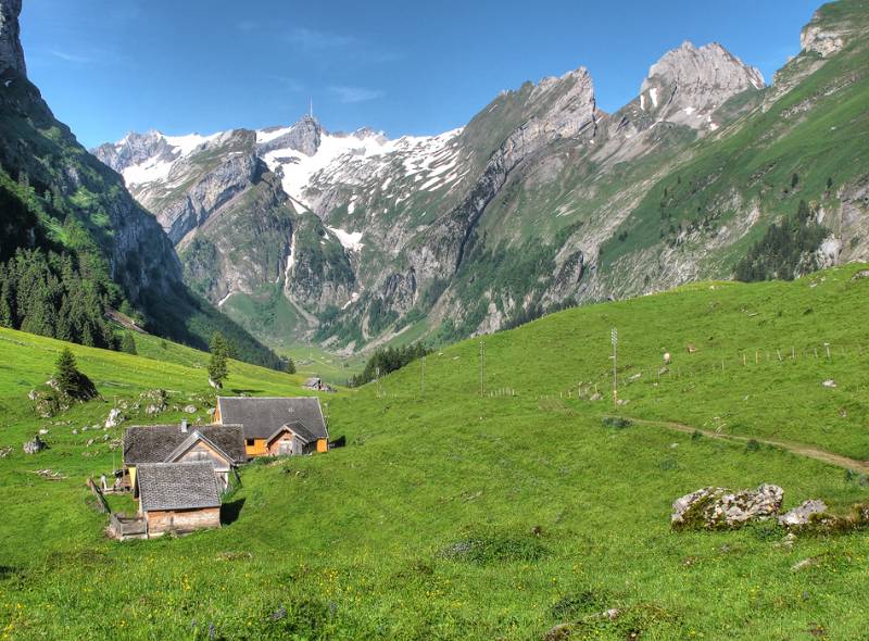 Views entlang dem Wanderweg zum Seealpsee