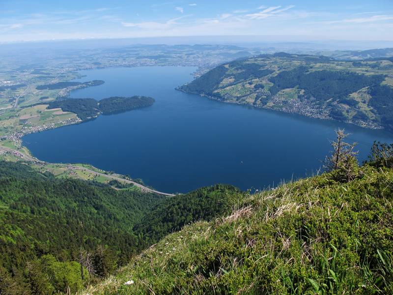 Zugersee von Aufstiegsroute aus