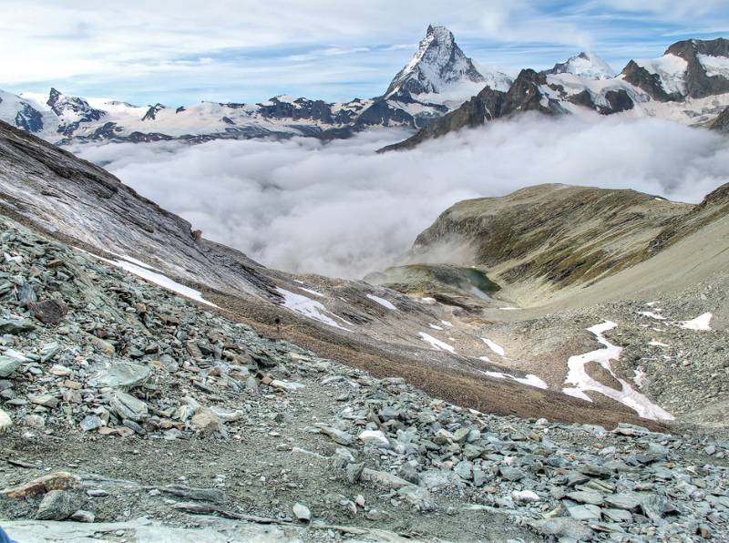 Blick zurück auf die Ausftiegsroute auf Furggji. Auf der anderen Seite
