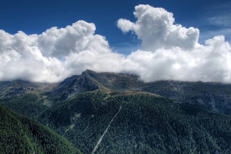 Gornergrat von Wolken umhüllt
