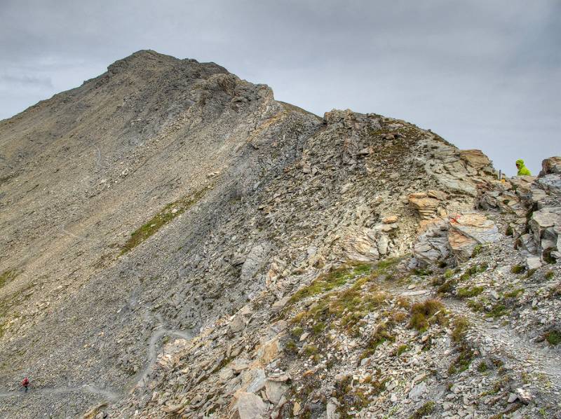 Der Grat von Sasseneire von Col de Torrent aus. Man kann