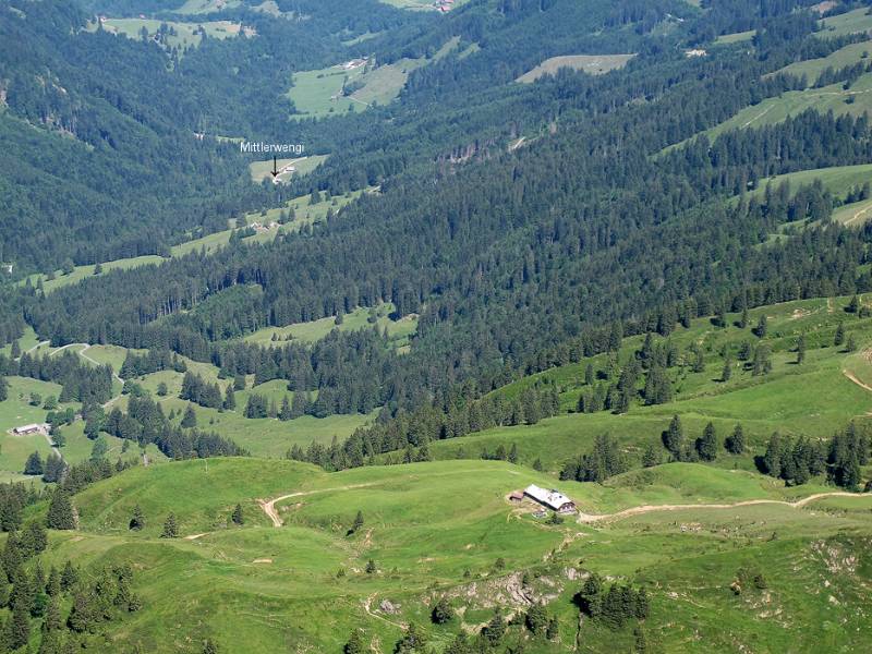 Rückblick nach unten zum Start der Wanderung