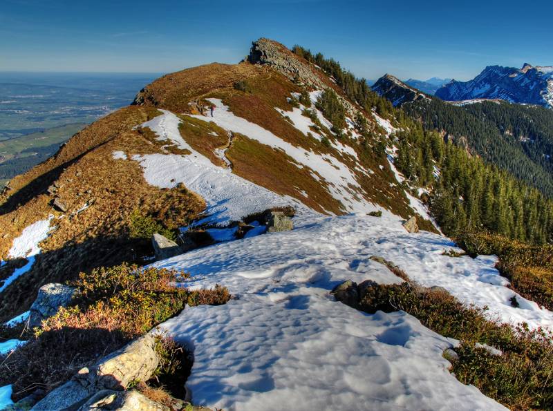 Der Grat Richtung Mittaggüpfli und Pilatus