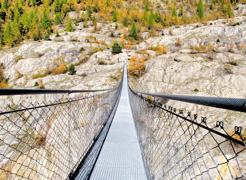 Auf der Hängebrücke