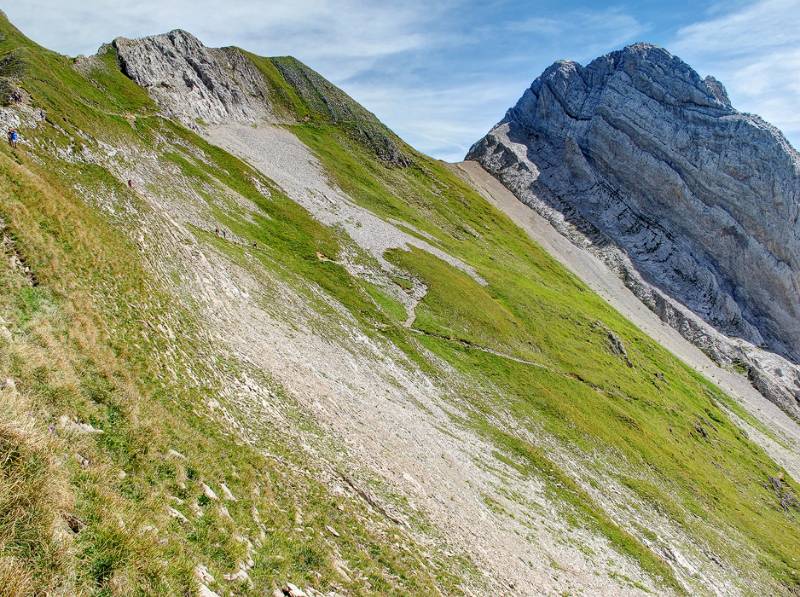 Querung zum Altmannsattel, rechts ist Altmann - das Ziel des Tages