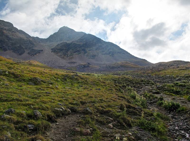 Piz Languard noch in der weiten Ferne