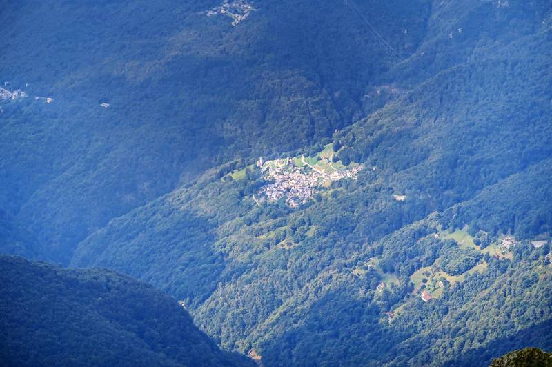 Das letzte abgeschiedene Schweizer Dorf Indemini im Val Giona