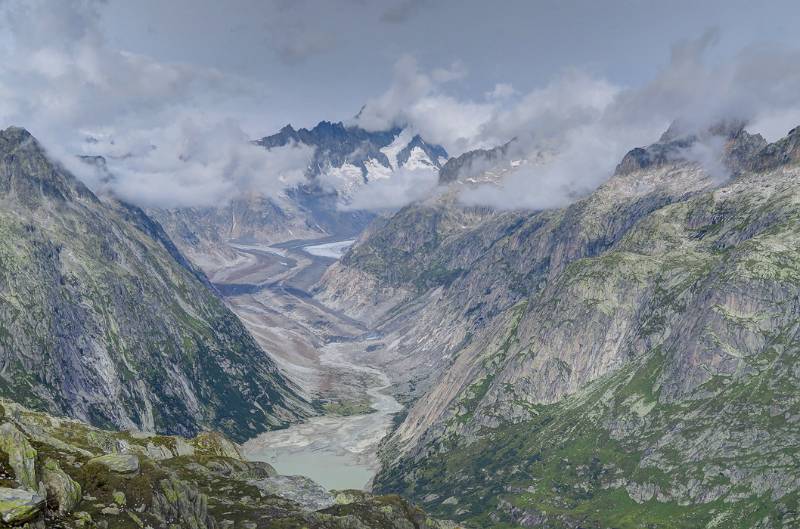 Blick Richtung Lauteraarhorn