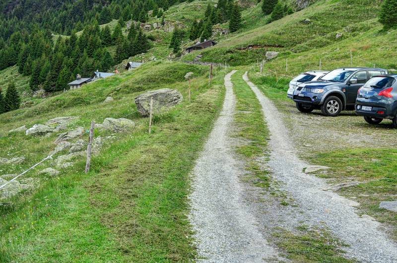 Start vom Parkplatz in der Nähe von Sompréi