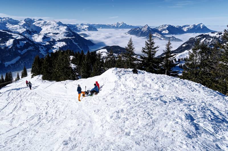 Rigi, Pilatus und Vierwaldstättersee unter der Nebeldecke