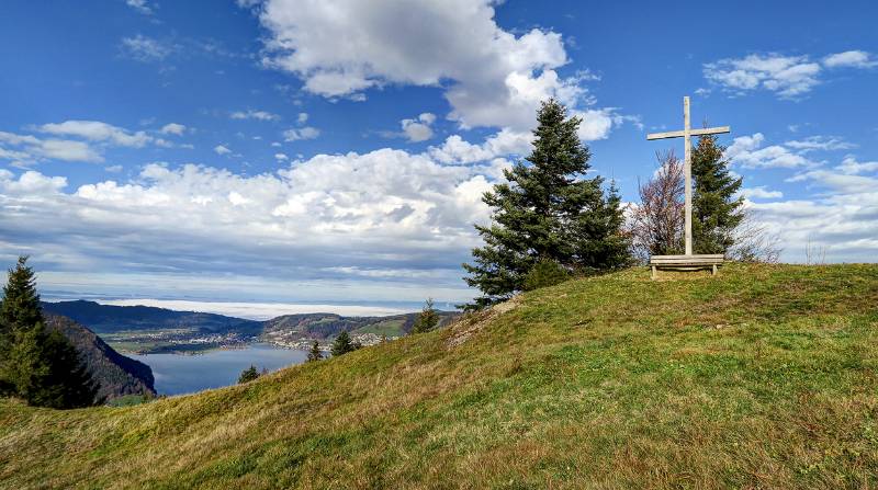 Das Gipfelkreuz auf dem Morgartenberg