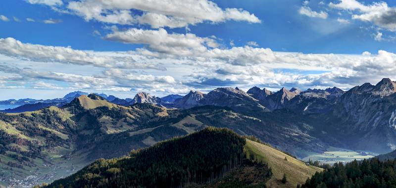 Panorama von Spital: von Säntis bis Fluebrig-Massiv