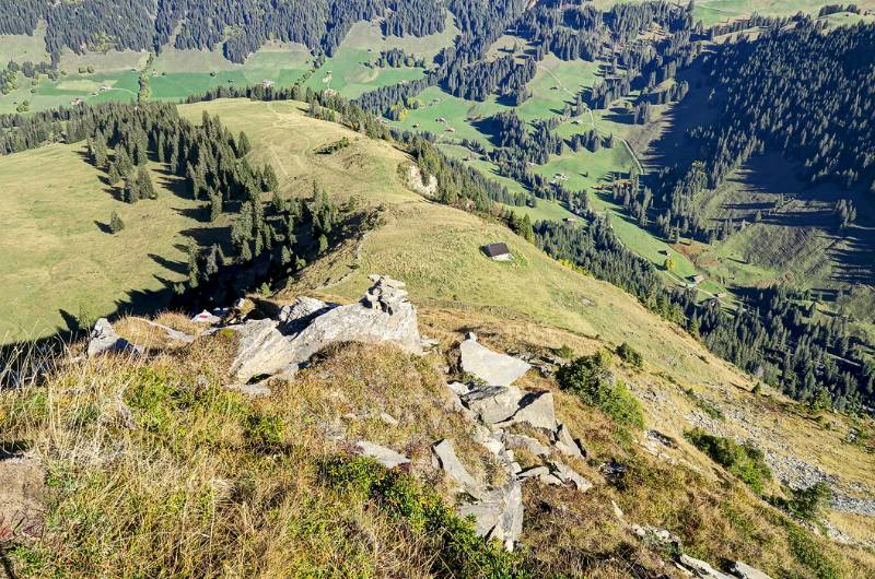 Aussicht von N-Grat von Giferspitz. Unten ist Giferhüttli