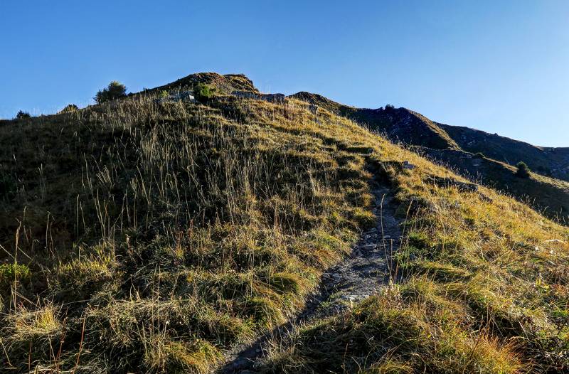 Auf dem Rücken Richtung Messhaldenspitz und weiter zum Vilan