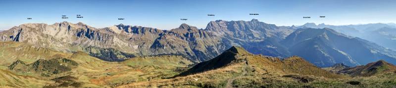 Blick von Vilan Richtung Prättigau ► Zum interaktiven Panorama