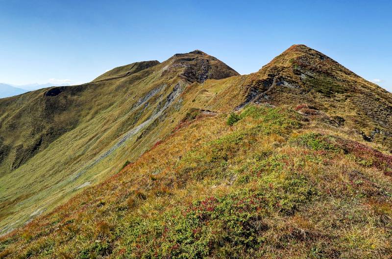 Langer, zerklüfteter Grat