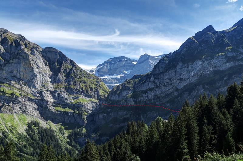Übergang durch die schmale Schlucht zum Pas d'Encel