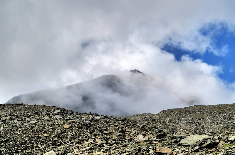 Fanellhorn in den Wolken