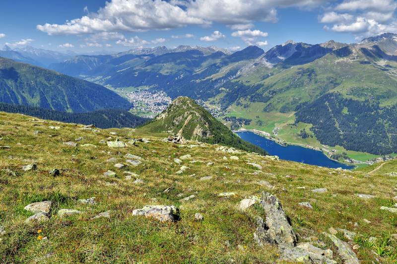 Seehorn und Davos vom Aufstieg auf Hüreli