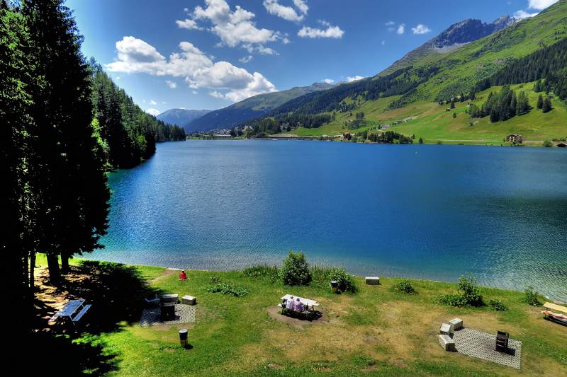 Davosersee erreicht. Weiter gemütlicher Wanderweg entlang dem See zum Startpunkt