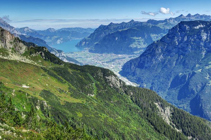 Reusstal und Urner See von Sunnig Grat aus