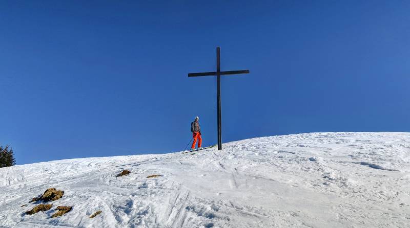 Das Gipfelkreuz von Gulme