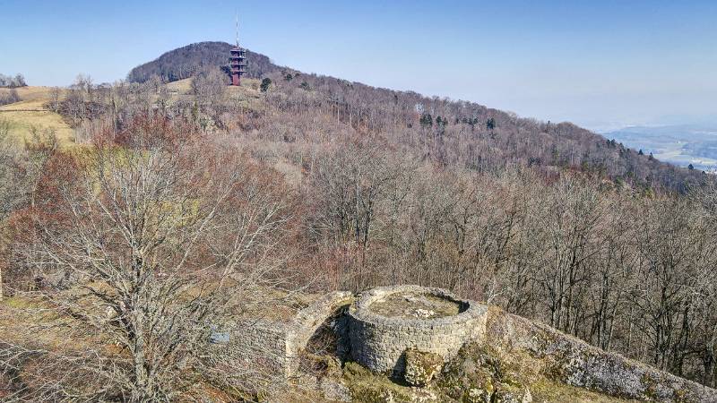 Vom Burgruine Froburg ein Blick Richtung Dottenberg